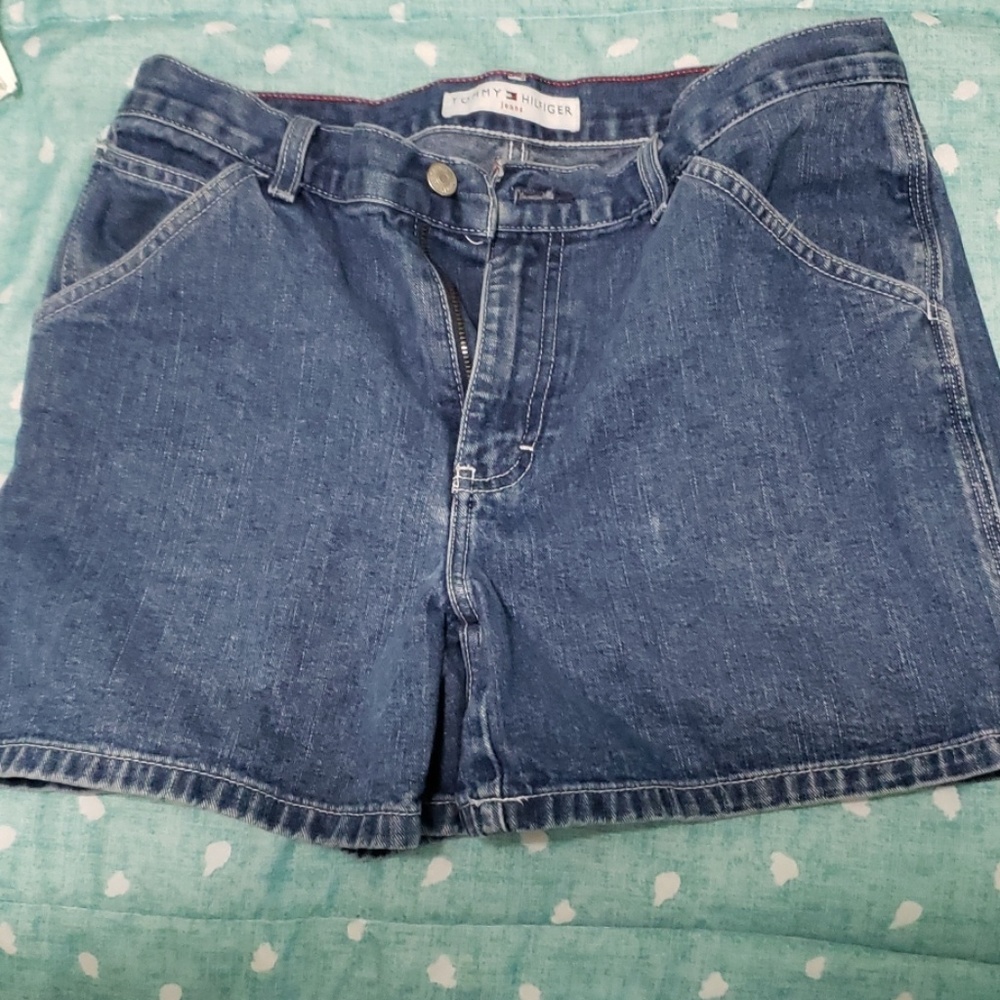 High waisted tommy Hilfiger shorts